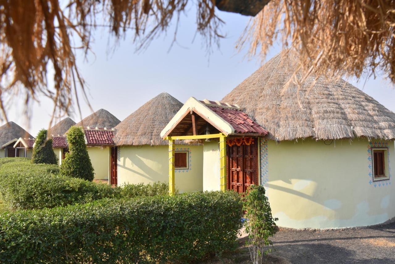 Rann Village Resort Bherandiāla エクステリア 写真
